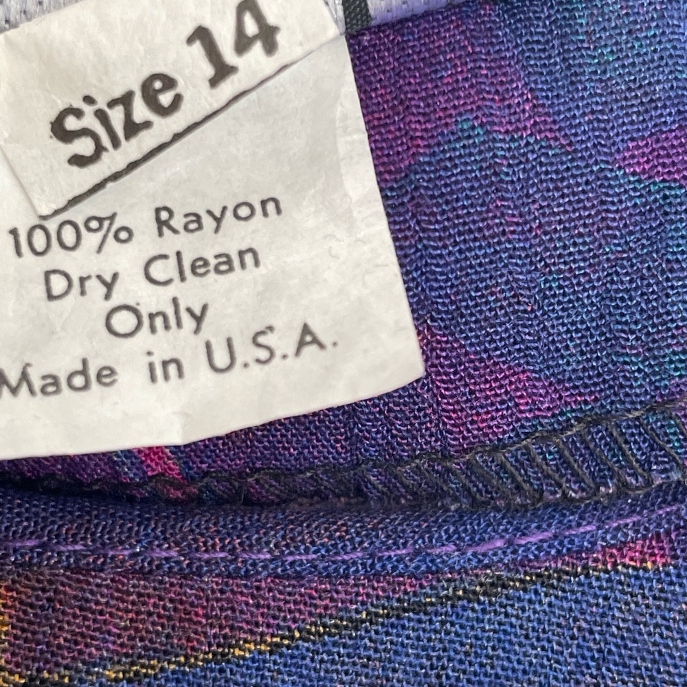 Colorful Button-Detail Top - Picture 3 of 9